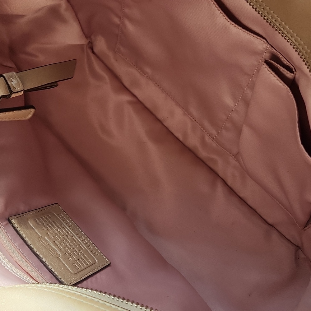 Coach Beige Leather Shoulder Bag - Picture 11 of 16